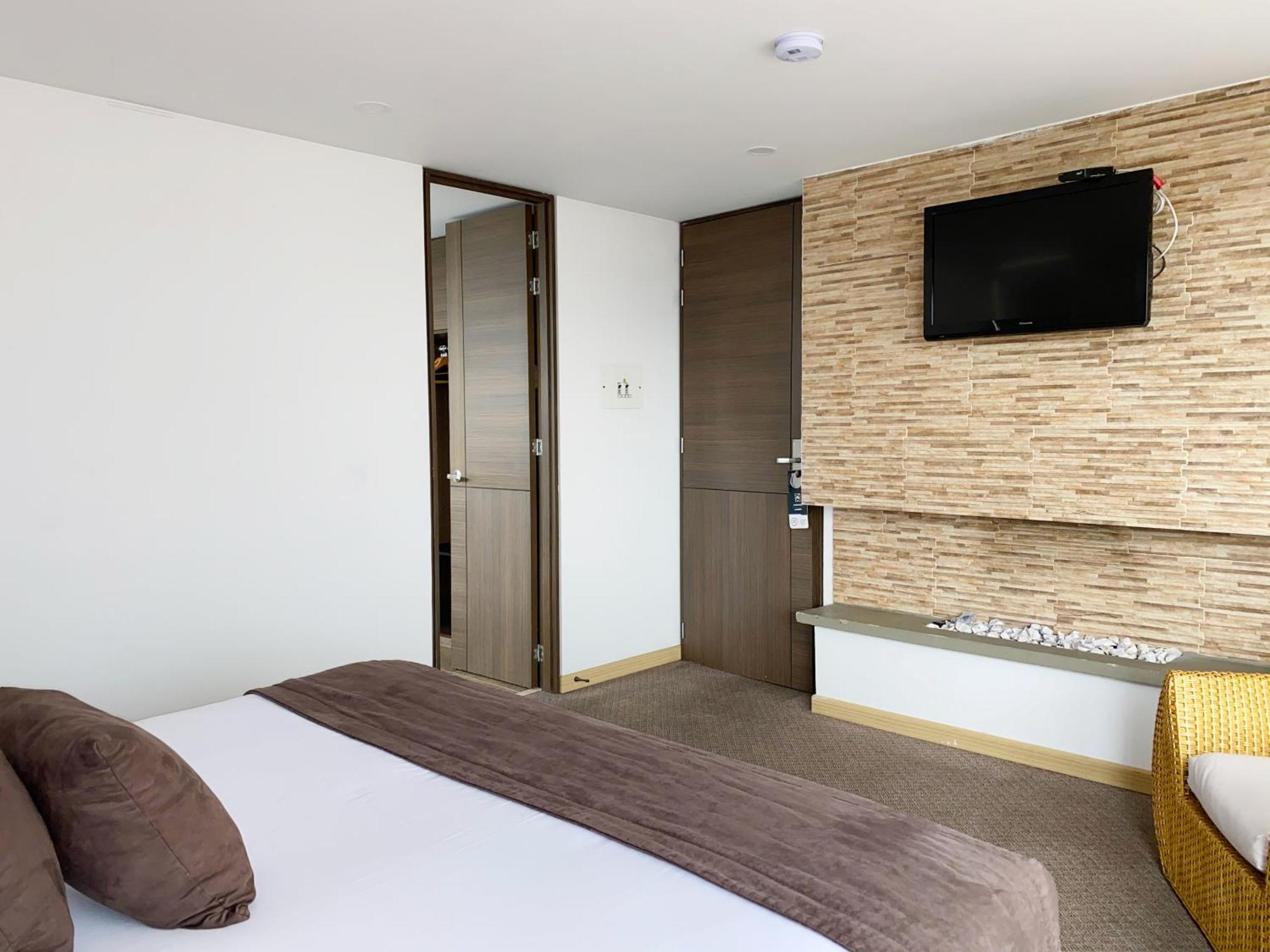 Hotel Apartamentos Regency La Feria Богота Экстерьер фото