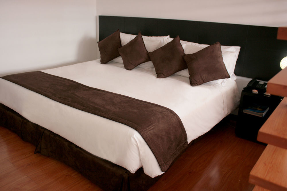 Hotel Apartamentos Regency La Feria Богота Экстерьер фото